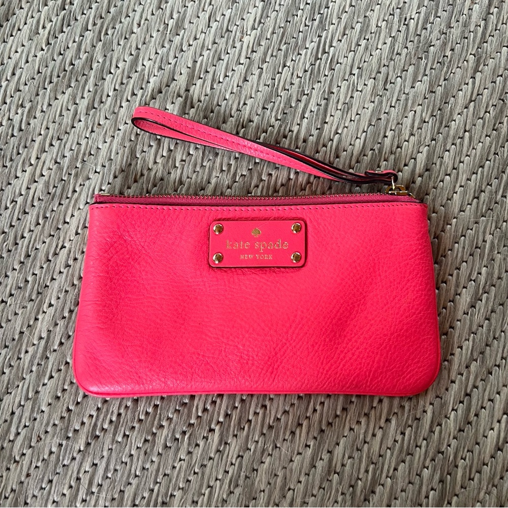 Kate Spade Chrissy Berkshire Road Wristlet
